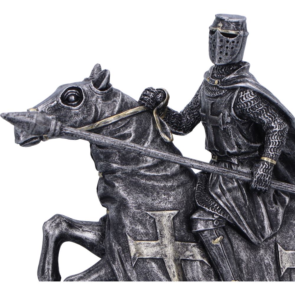 To Protect Figurine – Templar Knight Ready for Battle